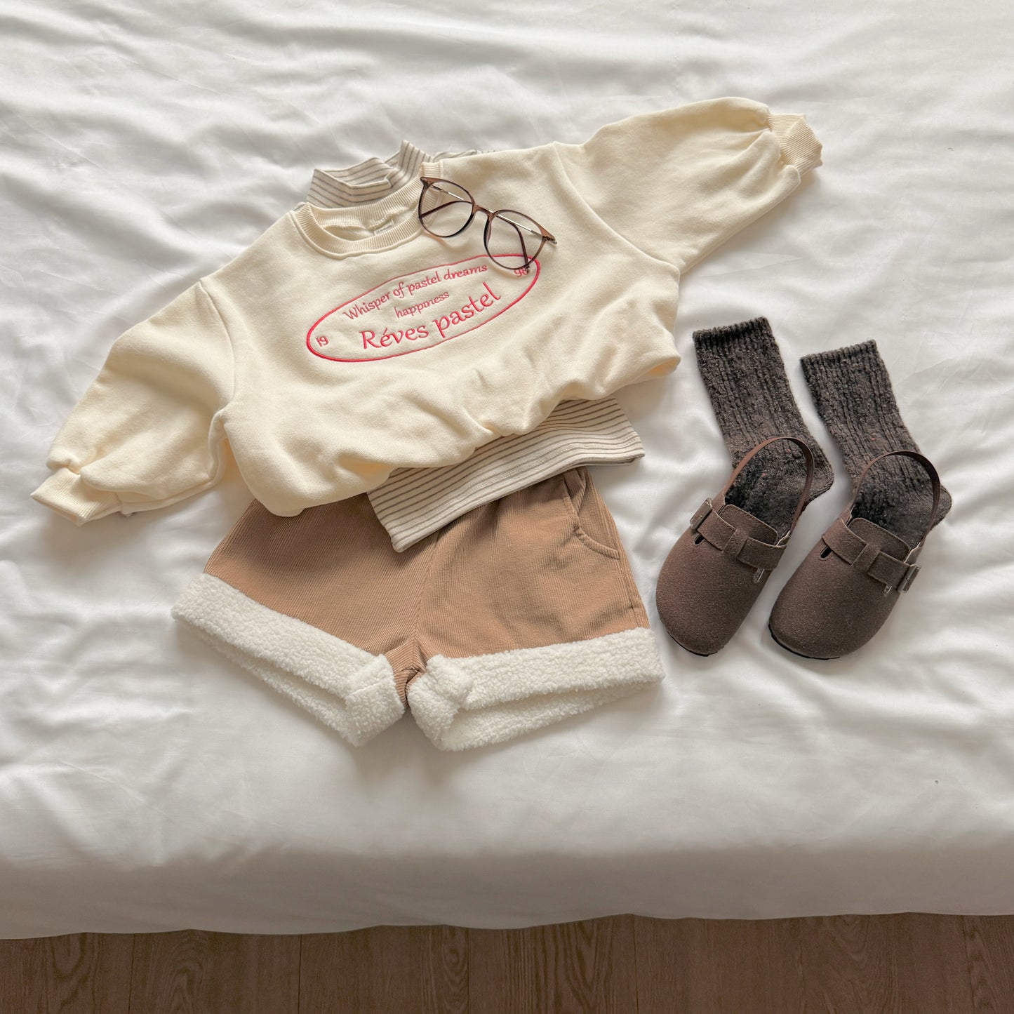 [PRE-ORDER] Pastel Sweatshirt