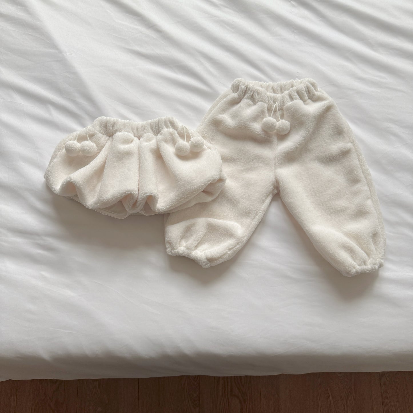 [PRE-ORDER] Fluffy Fleece Jogger Pants