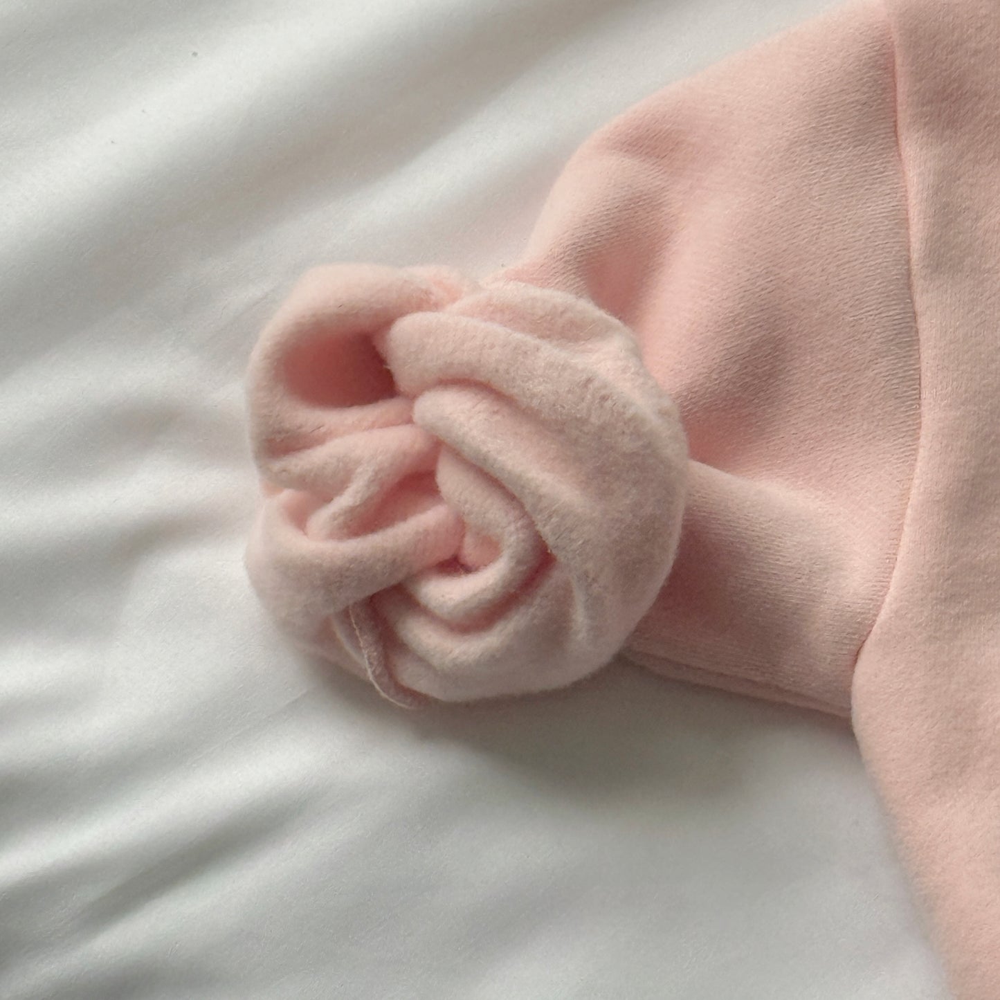 [PRE-ORDER] Ribbon Collar Sweatshirt