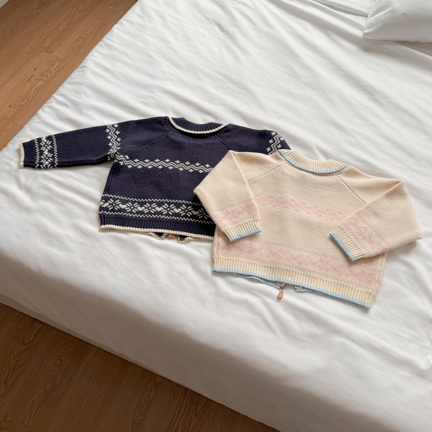 [PRE-ORDER] Bunny Nordic Knit Zip-up