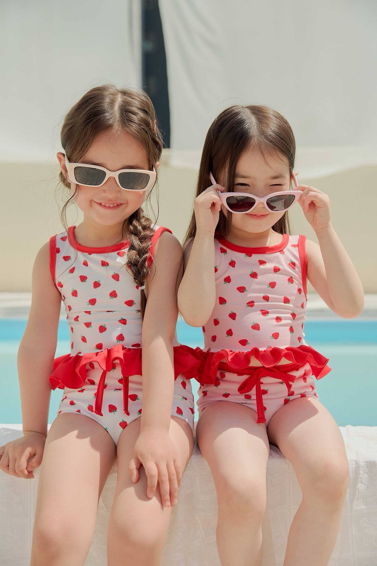 [PRE-ORDER] Strawberry Swim Set