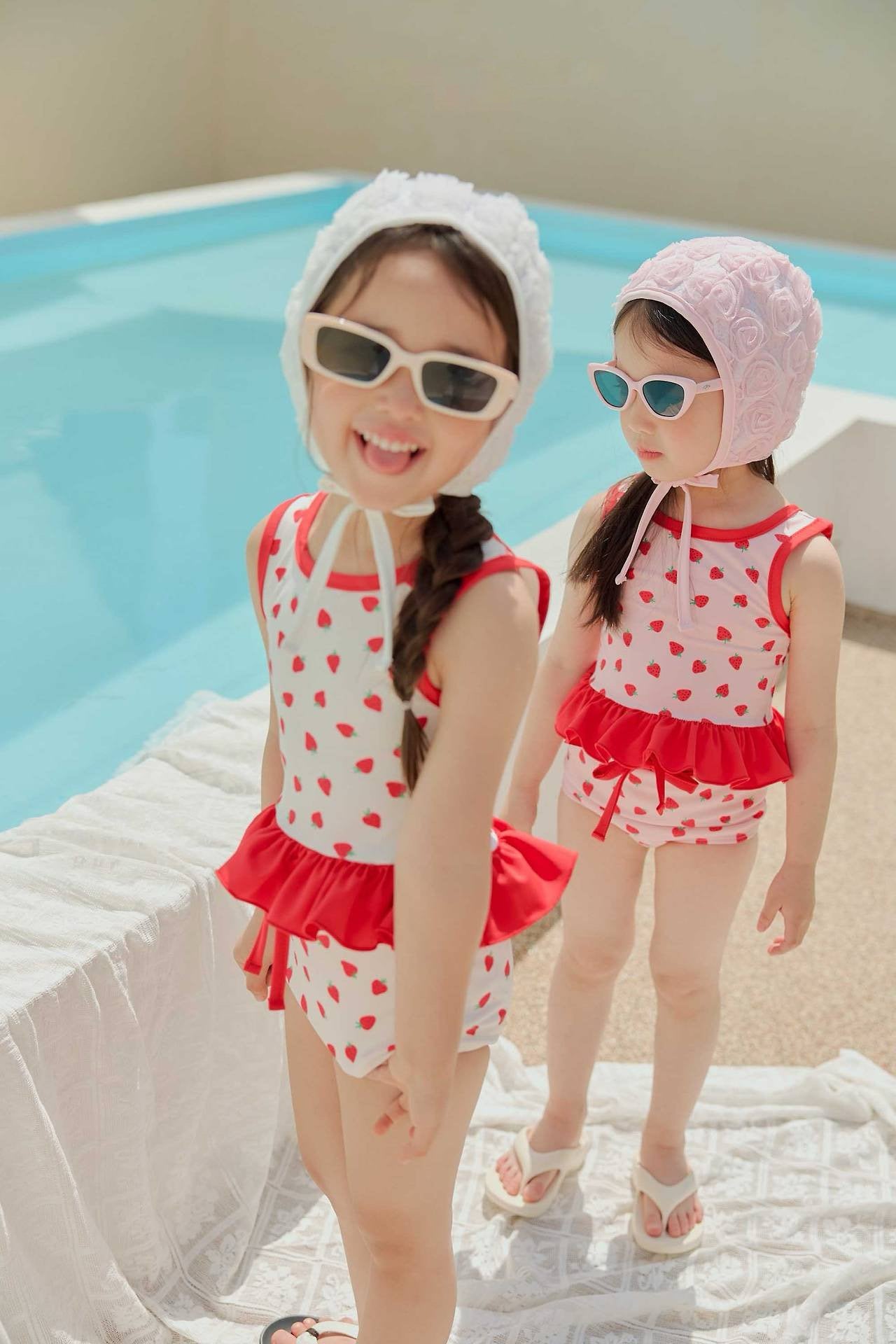 [PRE-ORDER] Strawberry Swim Set