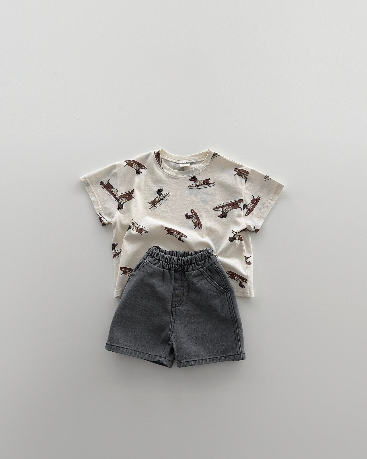 [PRE-ORDER] Surfing Dog T-shirt
