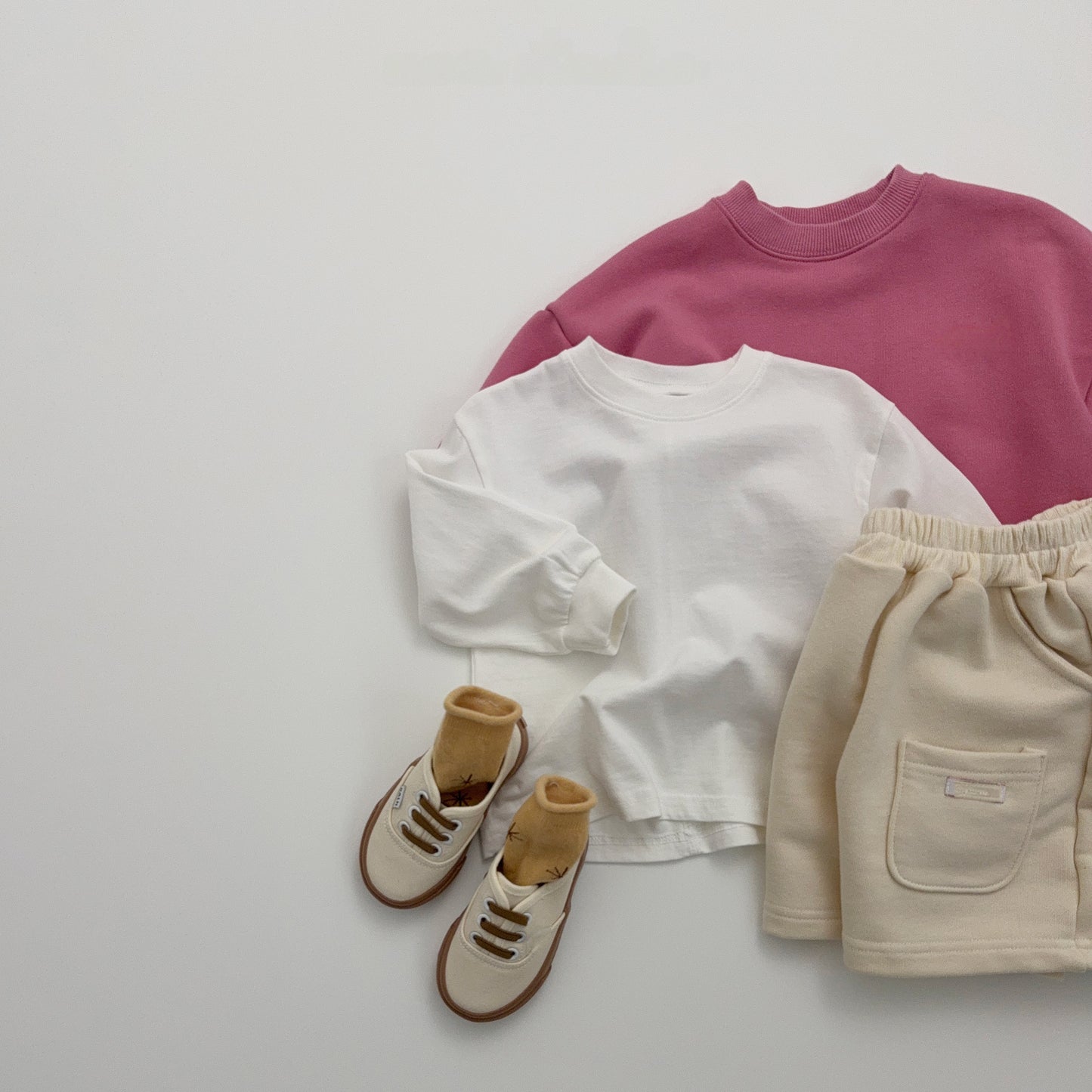 [PRE-ORDER] Snug Sweatshirt