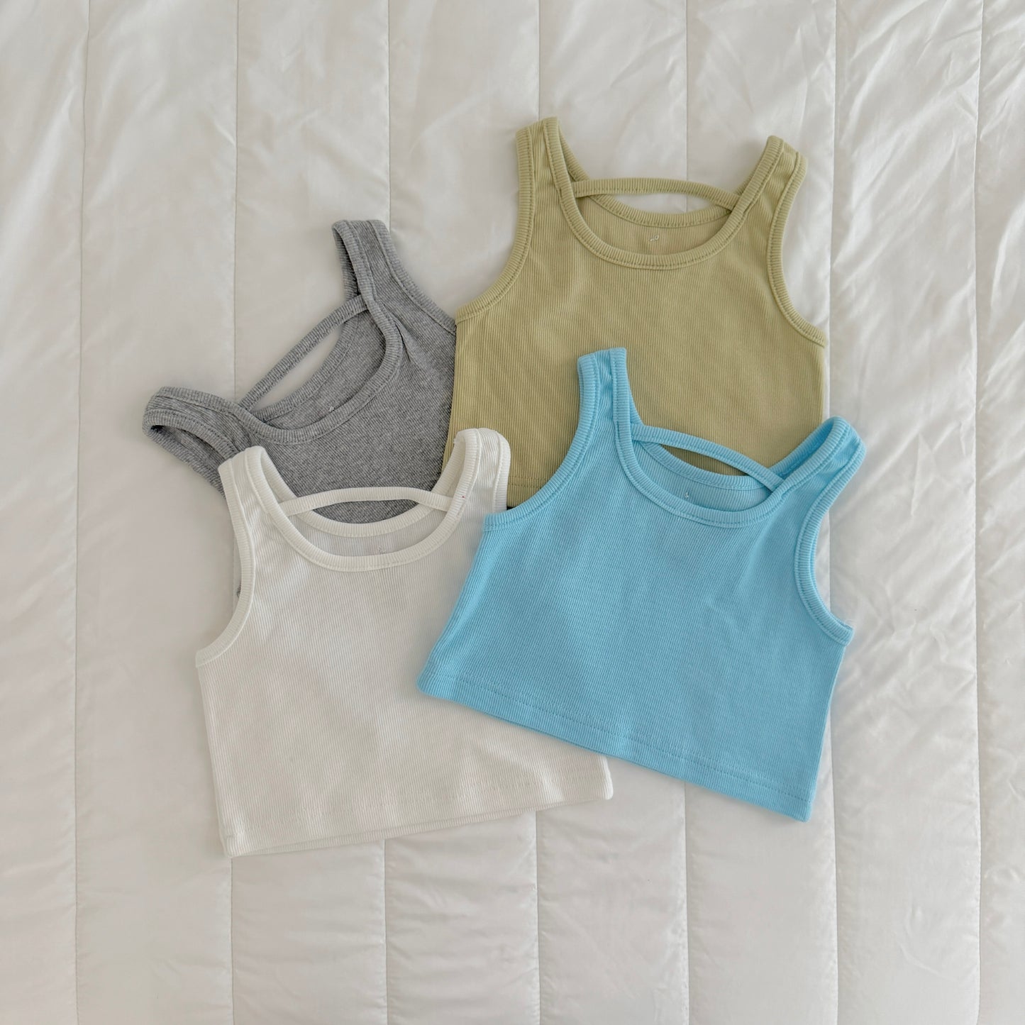 [PRE-ORDER] Tomato Button Sleeveless Top