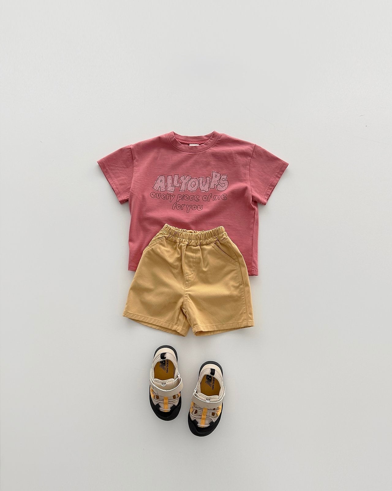 [PRE-ORDER] Yours Drawing T-shirt