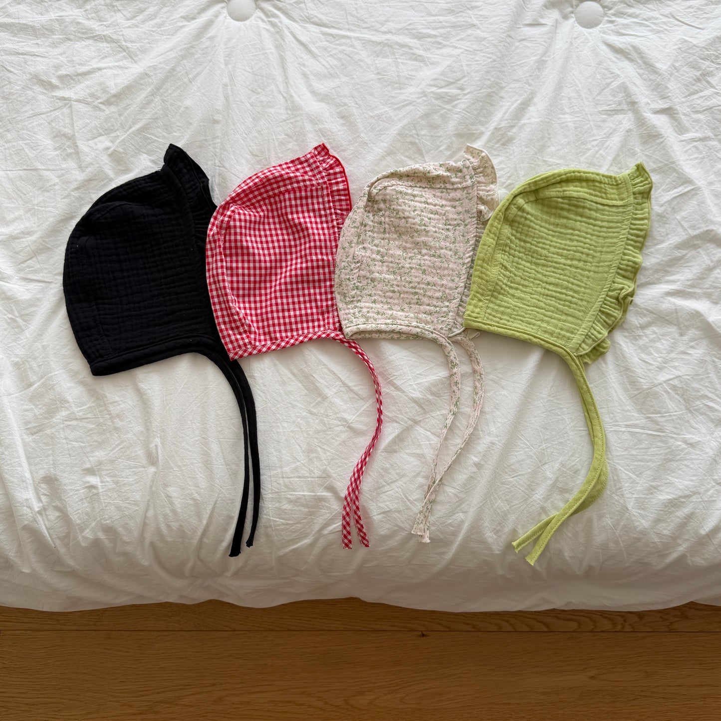 [PRE-ORDER] Bebe Kongkong Frill Bonnet