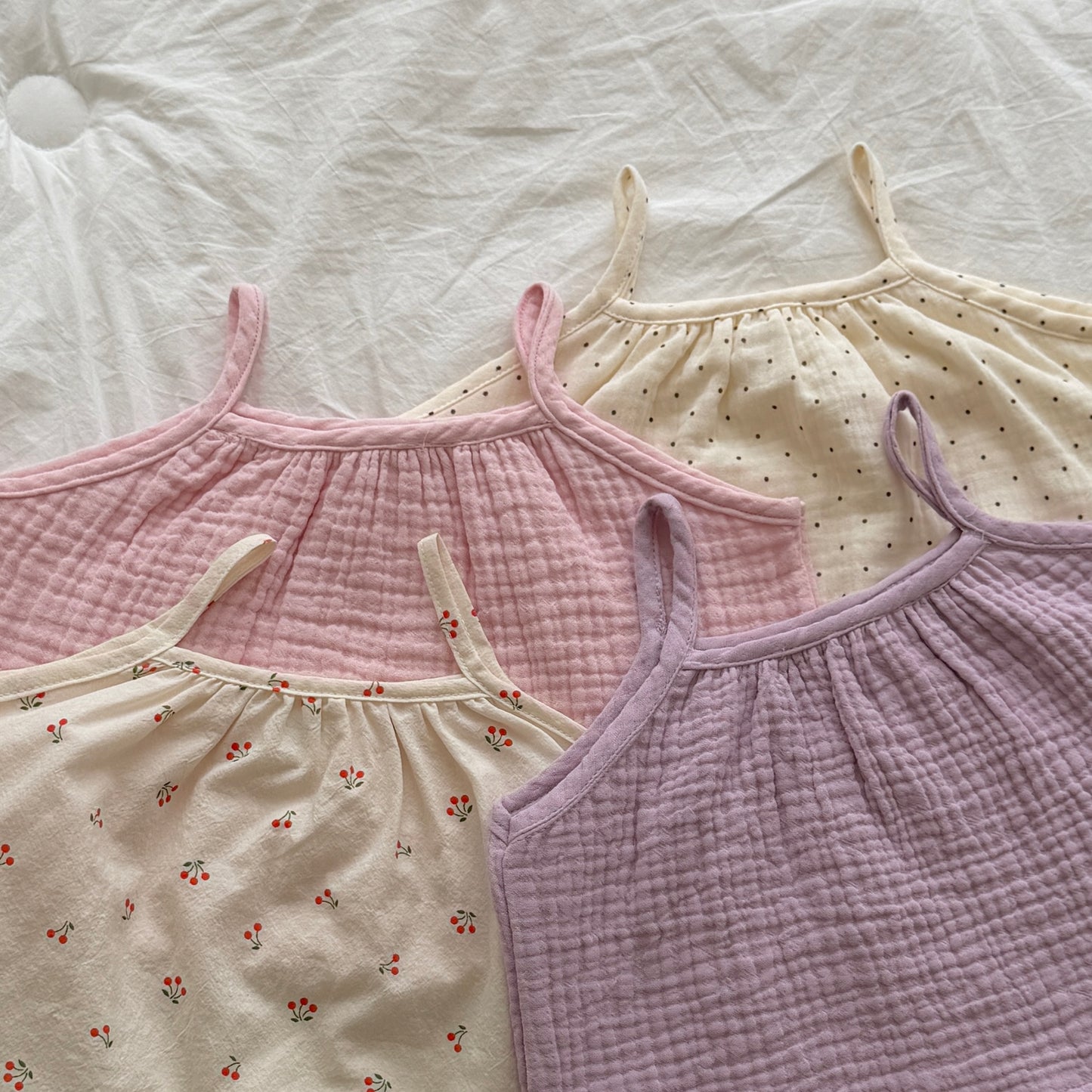 [PRE-ORDER] Bebe Momo Sleveless Top
