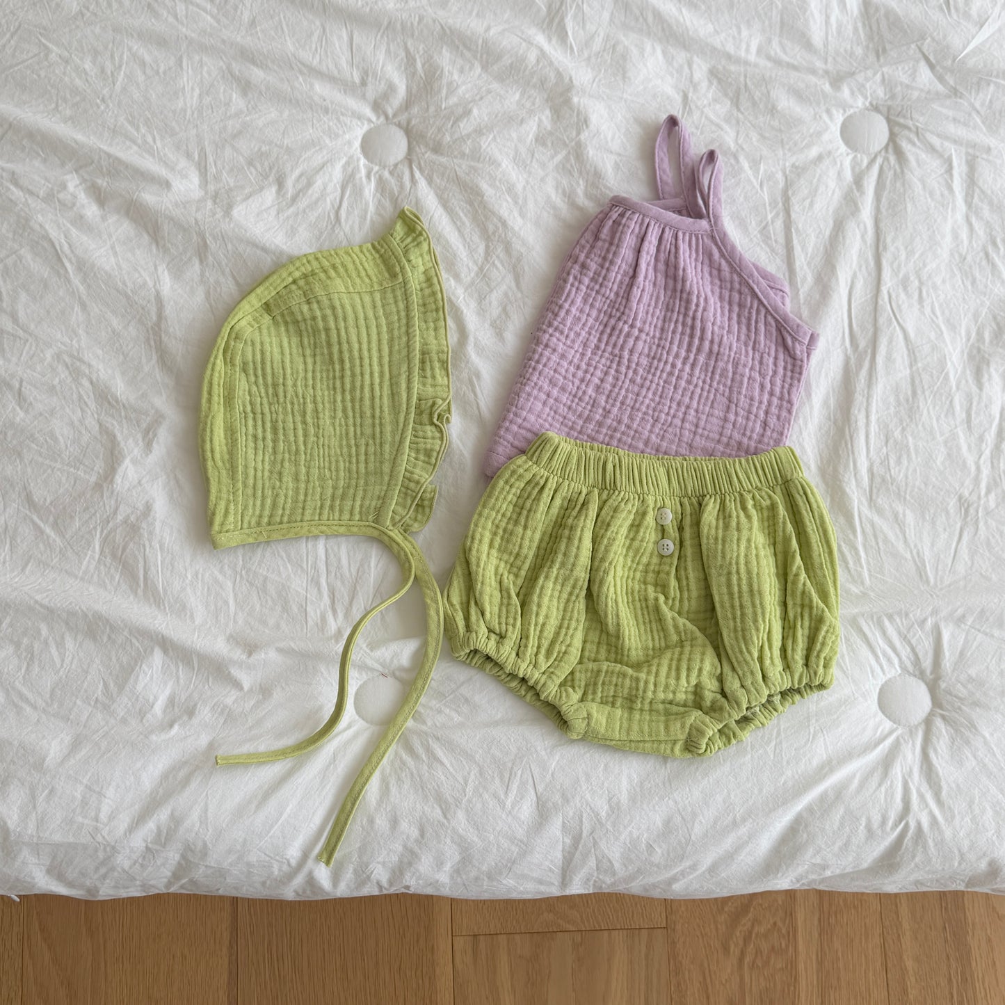 [PRE-ORDER] Bebe Momo Sleveless Top