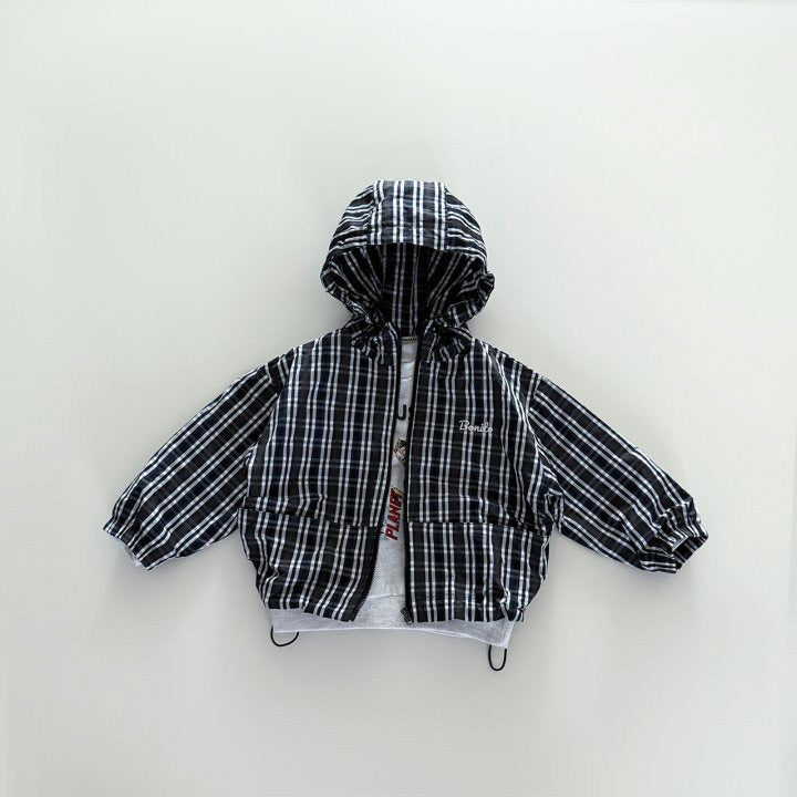 [PRE-ORDER] Hooded windbreaker jacket
