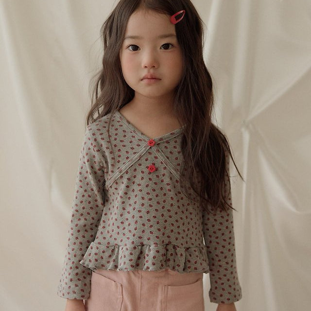 [PRE-ORDER] Mini Strawberry Long Sleeve Tee
