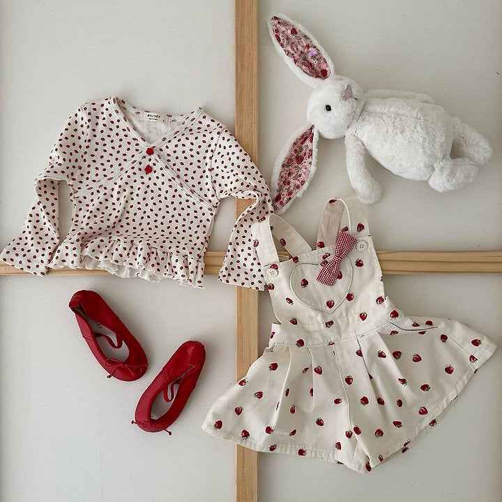 [PRE-ORDER] Mini Strawberry Long Sleeve Tee