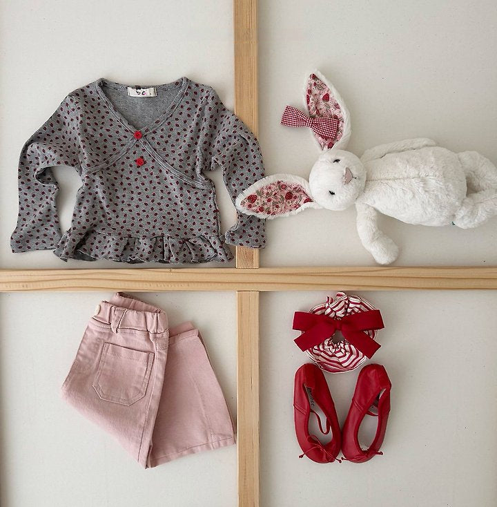 [PRE-ORDER] Mini Strawberry Long Sleeve Tee