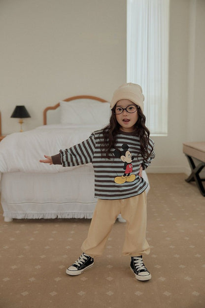 [PRE-ORDER] Miki Friend Sweatshirt