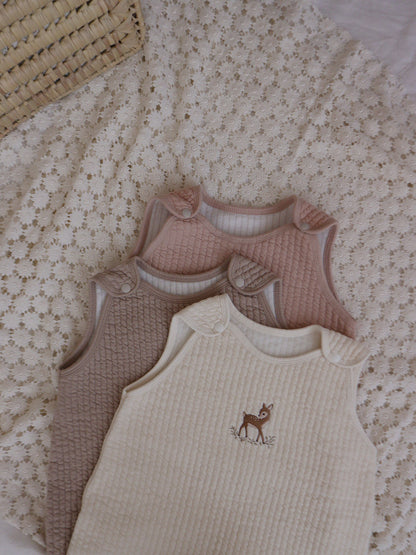 [PRE-ORDER] Deer Sleeping Vest