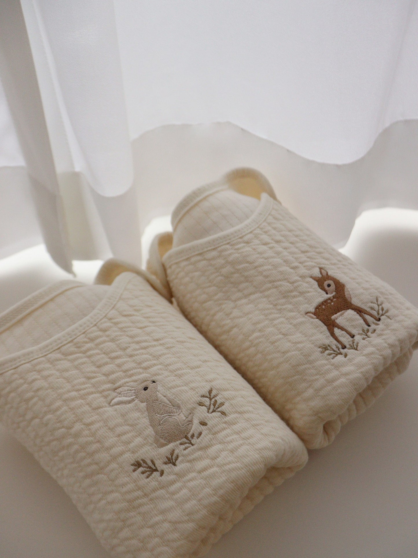 [PRE-ORDER] Deer Sleeping Vest
