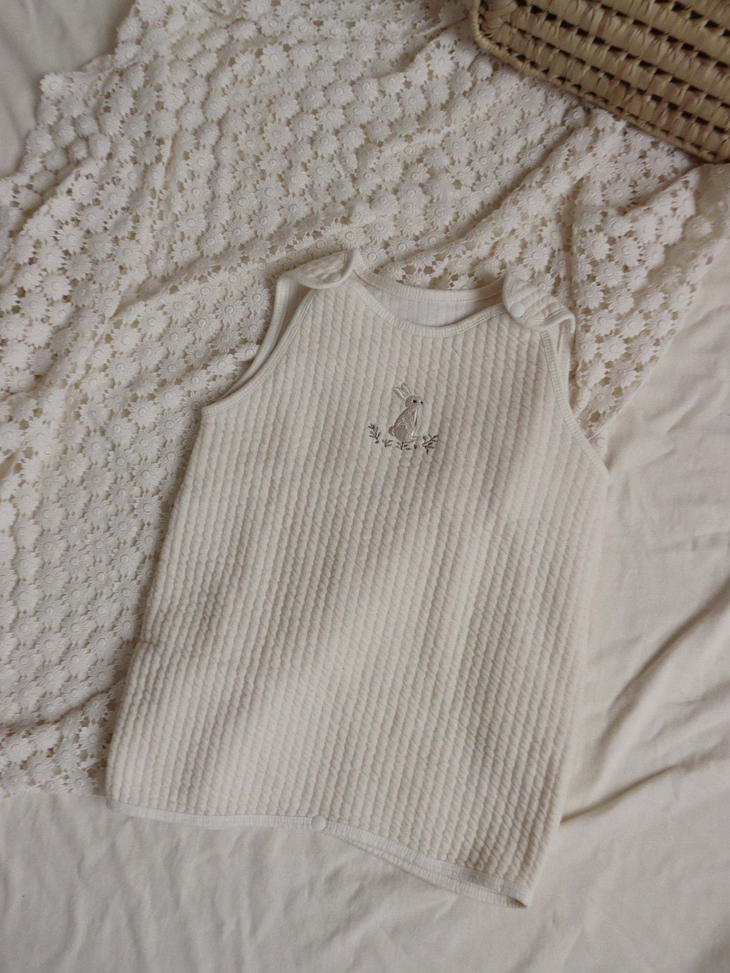 [PRE-ORDER] Rabbit Sleeping Vest