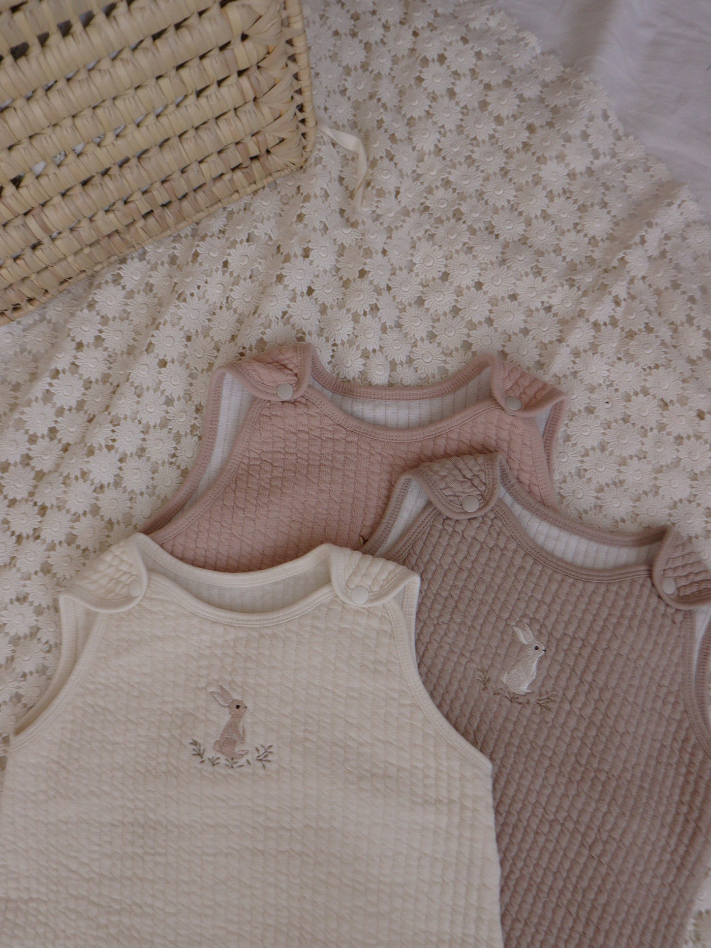 [PRE-ORDER] Rabbit Sleeping Vest