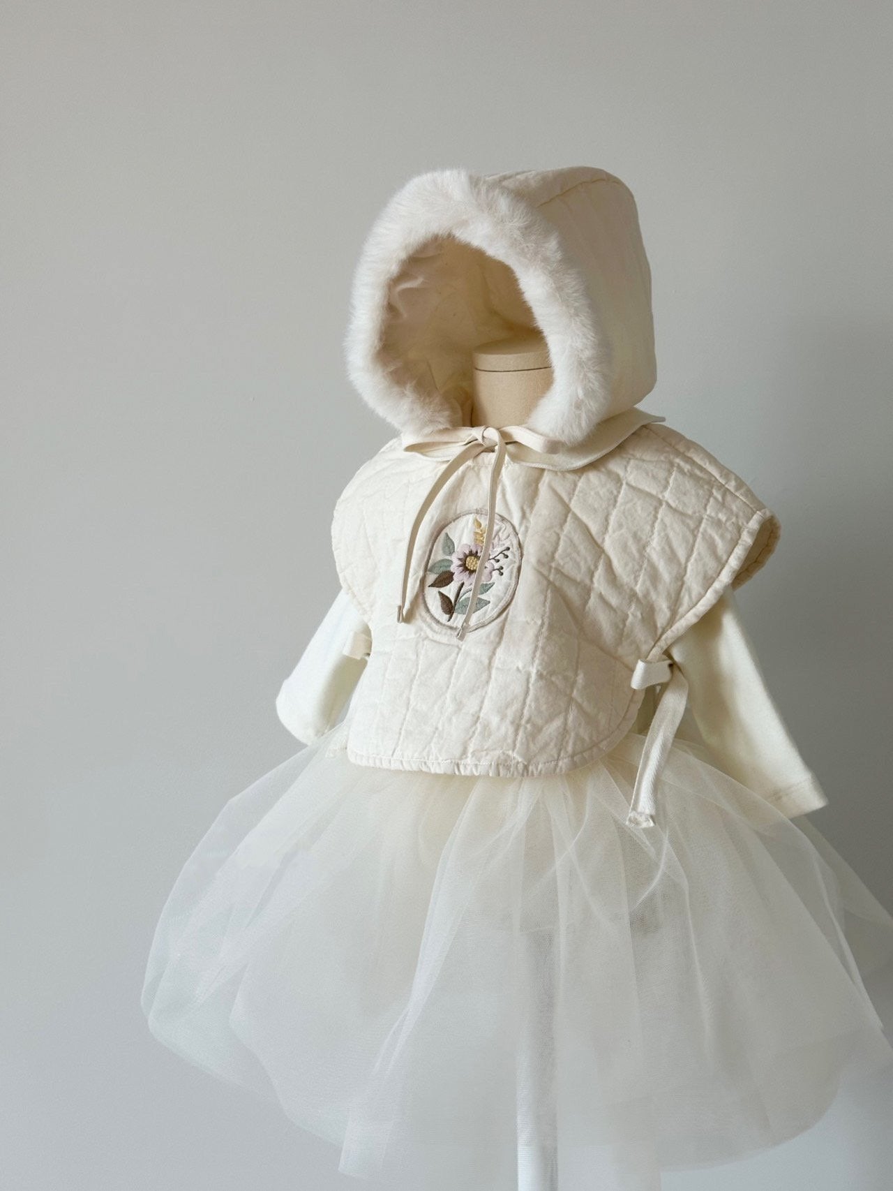 Embroidery hanbok vest [pink]